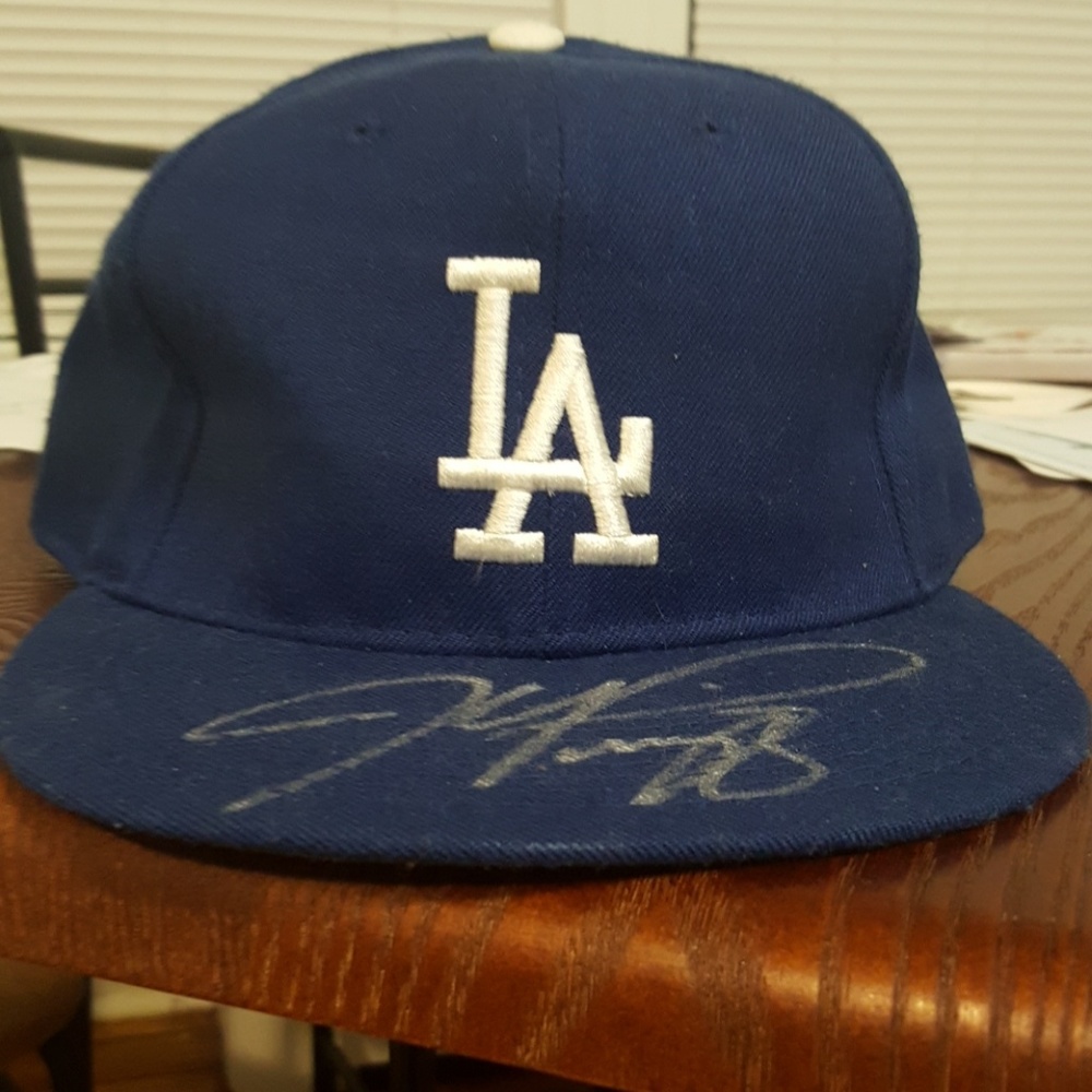 Autographed Mike Piazza LA Dodgers hat!